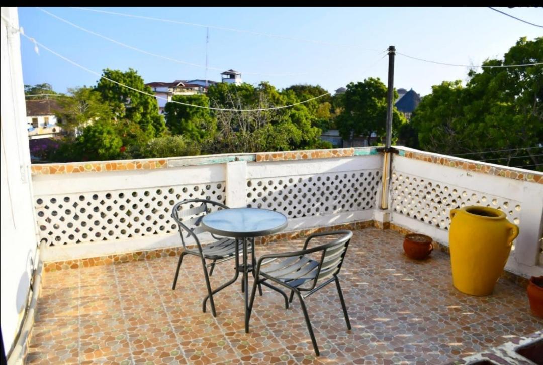 Mavericks Convenient Cozy Loft In Diani'S Cbd Ukunda Exterior photo
