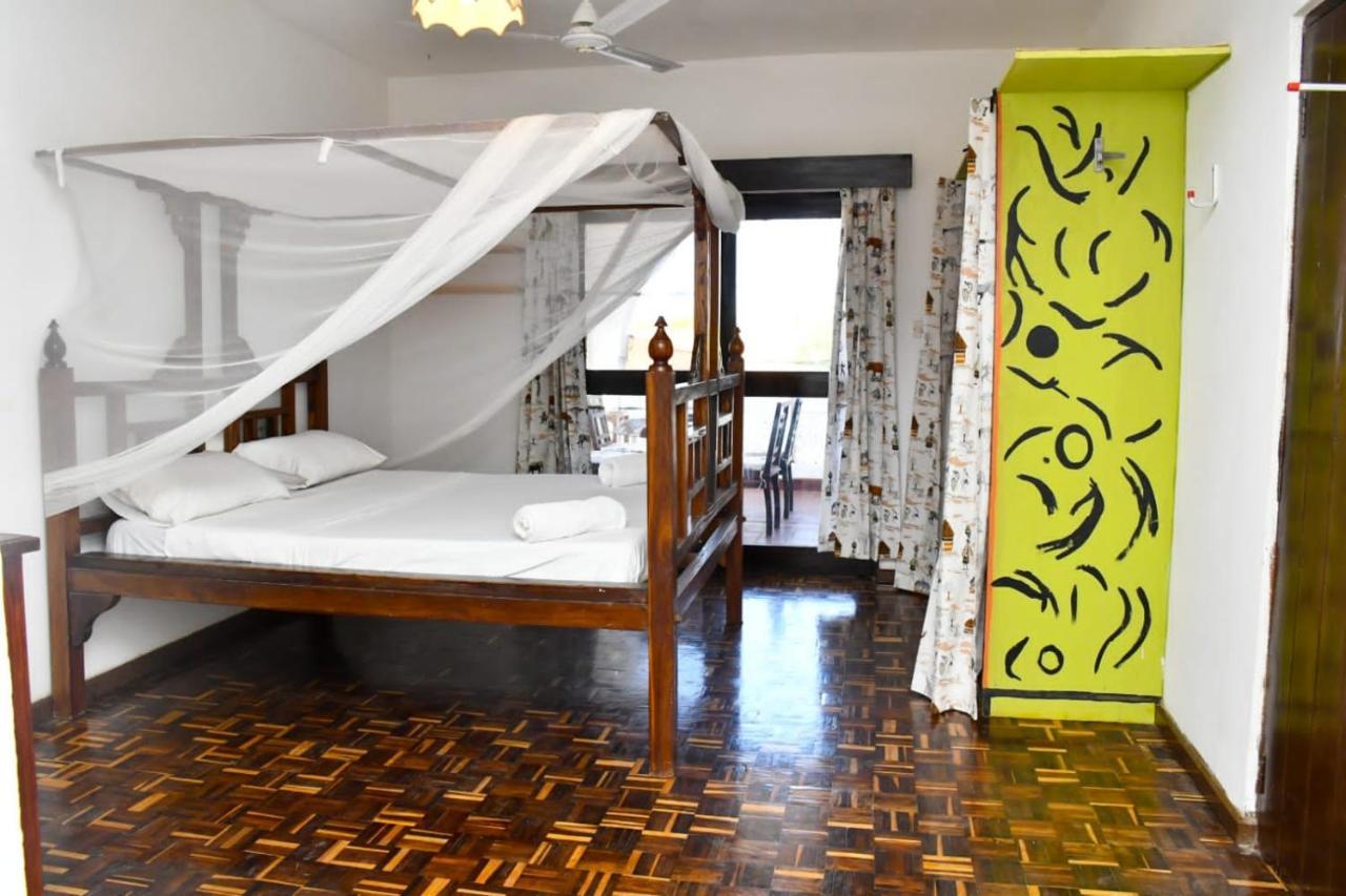 Mavericks Convenient Cozy Loft In Diani'S Cbd Ukunda Exterior photo