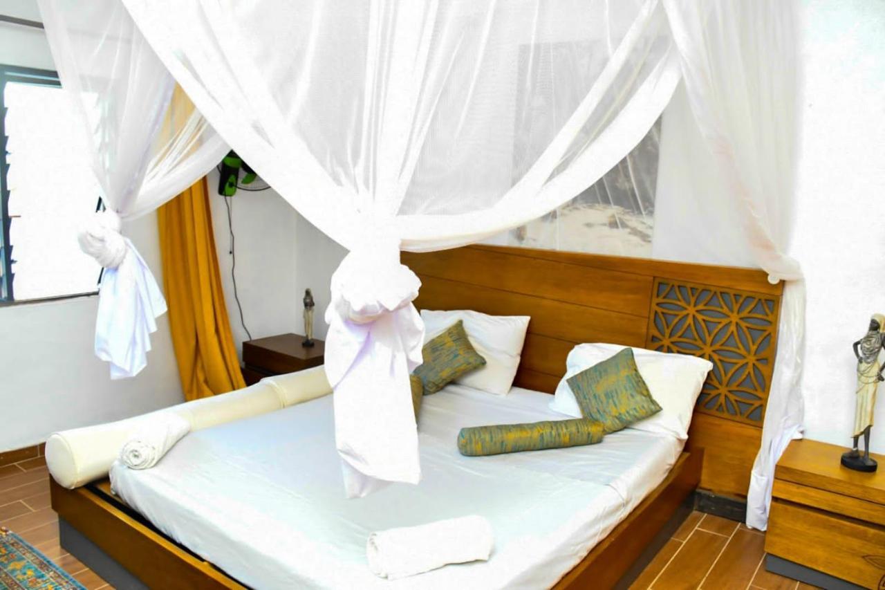 Mavericks Convenient Cozy Loft In Diani'S Cbd Ukunda Exterior photo