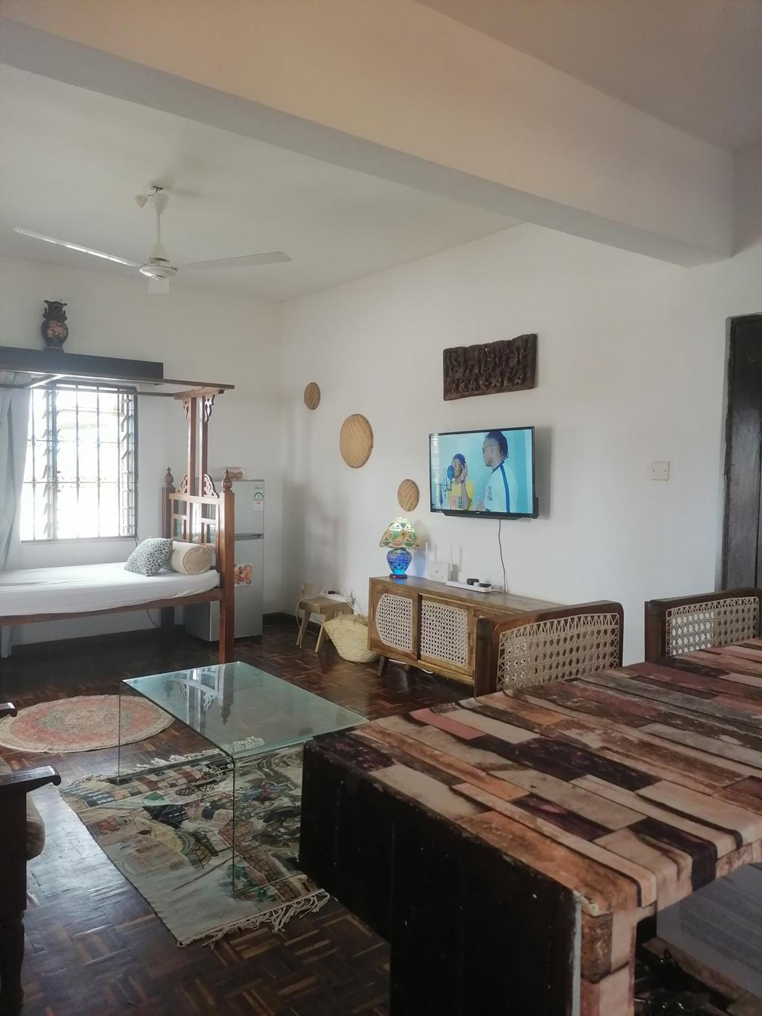Mavericks Convenient Cozy Loft In Diani'S Cbd Ukunda Exterior photo